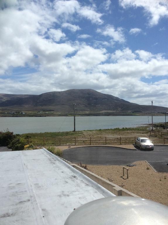 Achill Sound Hotel - Ostan Ghob A'Choire Dış mekan fotoğraf